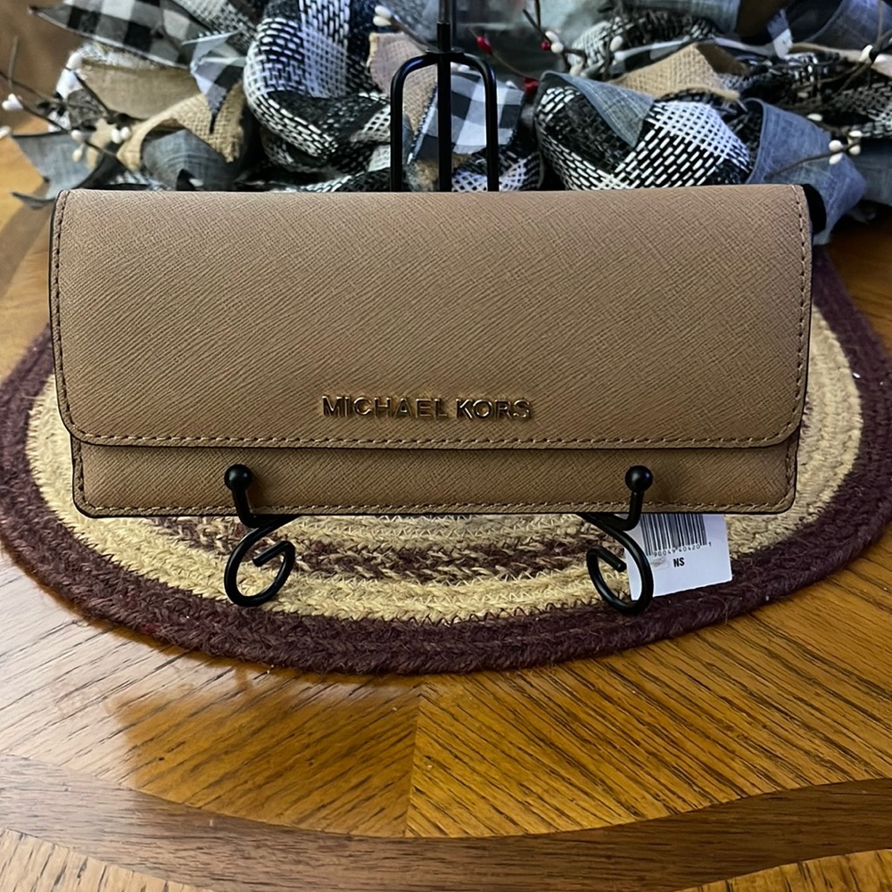 Michael Kors Flat Wallet